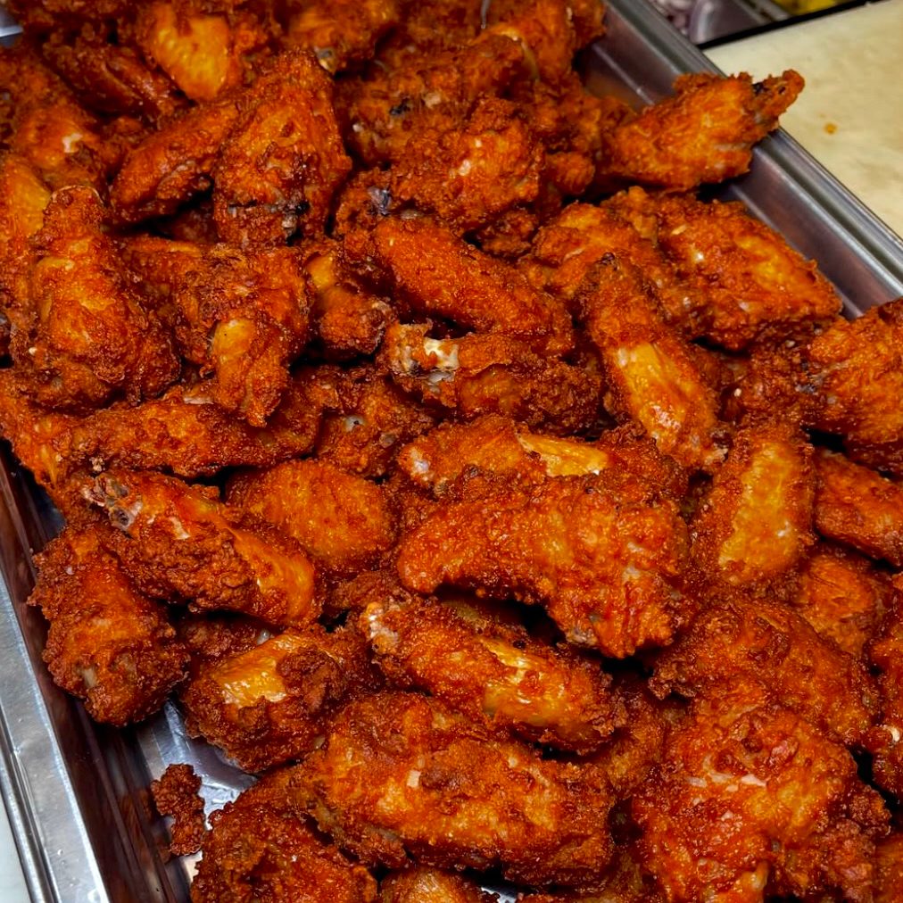 BUFFALO WINGS.